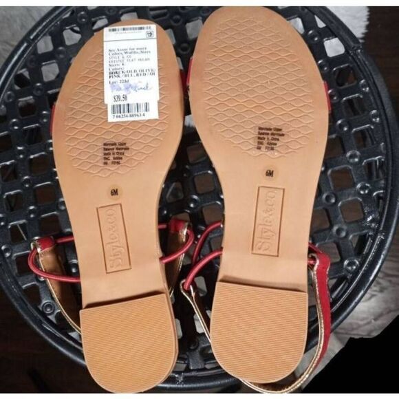 STYLE & CO. RED & GOLD SANDALS SZ.6 NWT. - Picture 5 of 6